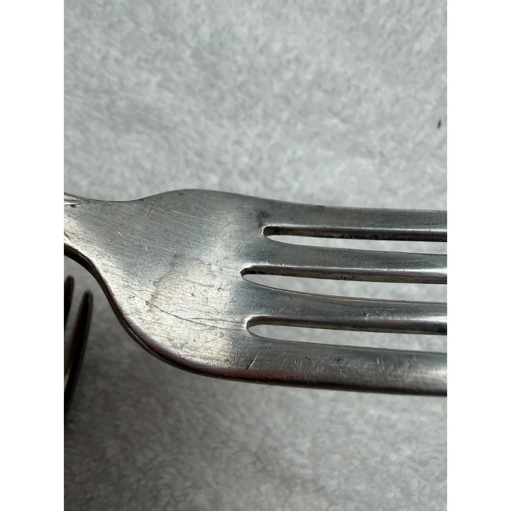 Vintage Rogers DeLuxe Plate Silver Plated Dinner & Grille Fork Precious Pattern